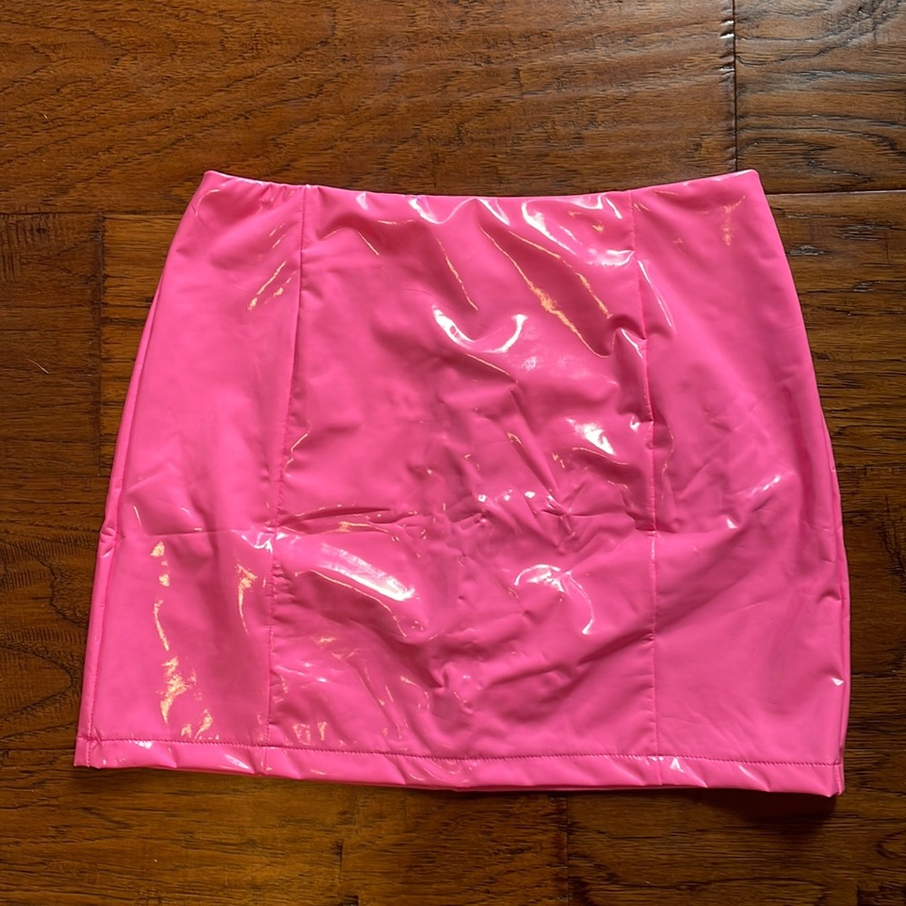 faux latex pink skirt - Picture 1 of 7